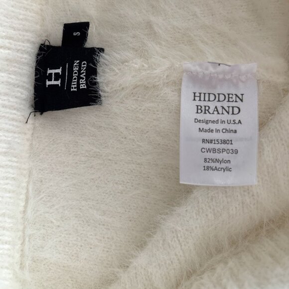 Hidden Brand Fuzzy White Shorts Size Small - Picture 3 of 4